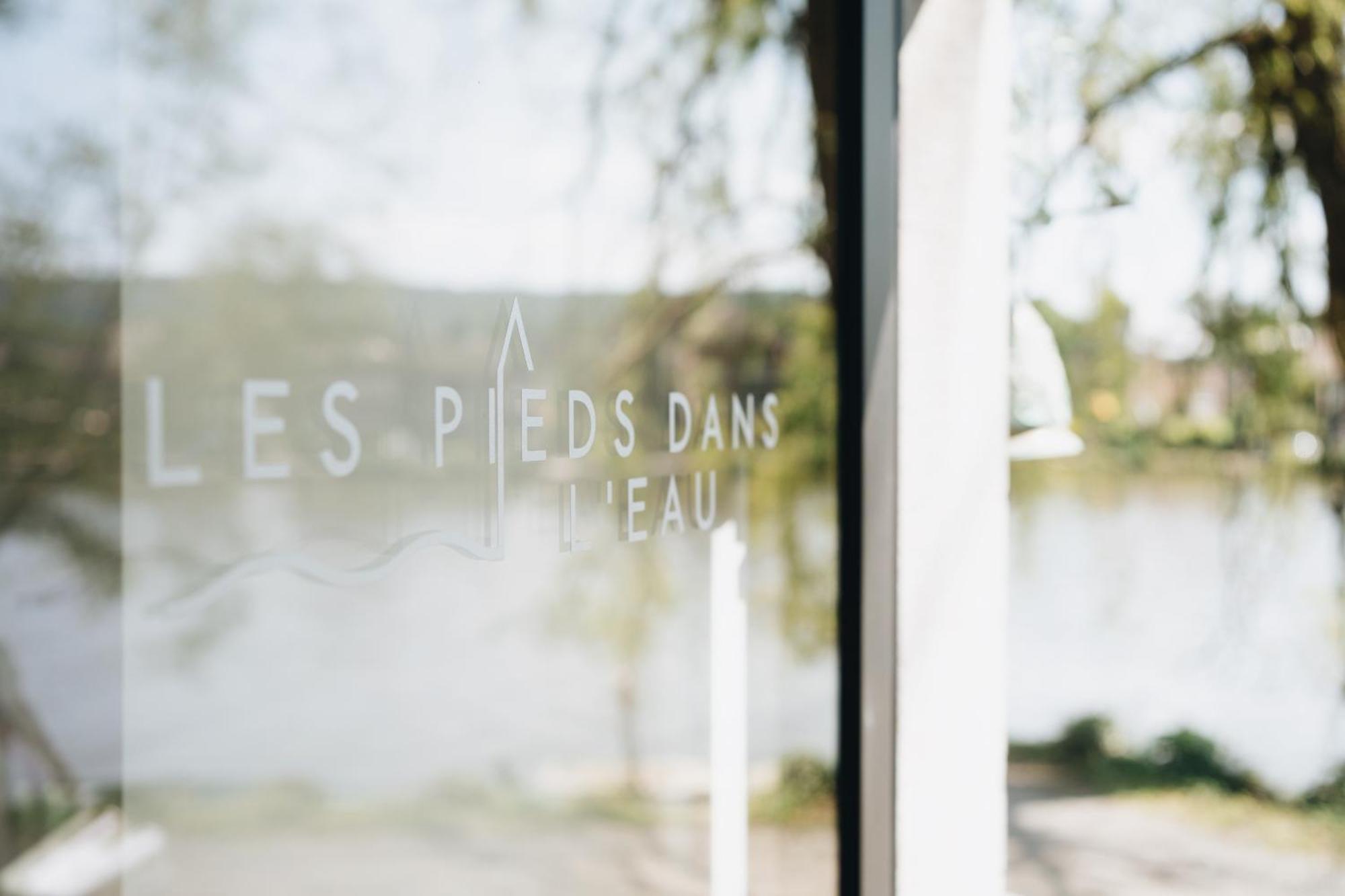 リュスタン Pieds Dans L'Eau Private Wellness Bordure De Meuseヴィラ エクステリア 写真